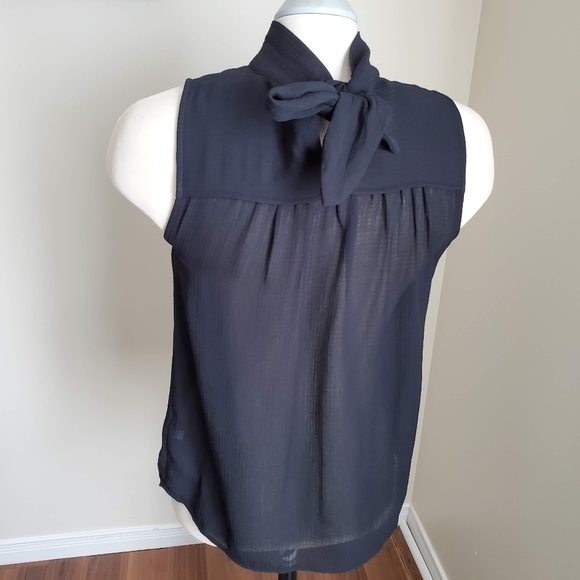 Who What Wear Back Neck Tie Sleeveless Blouse Top Size Small - Picture 4 of 8